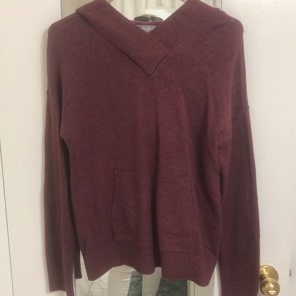Maroon sweater